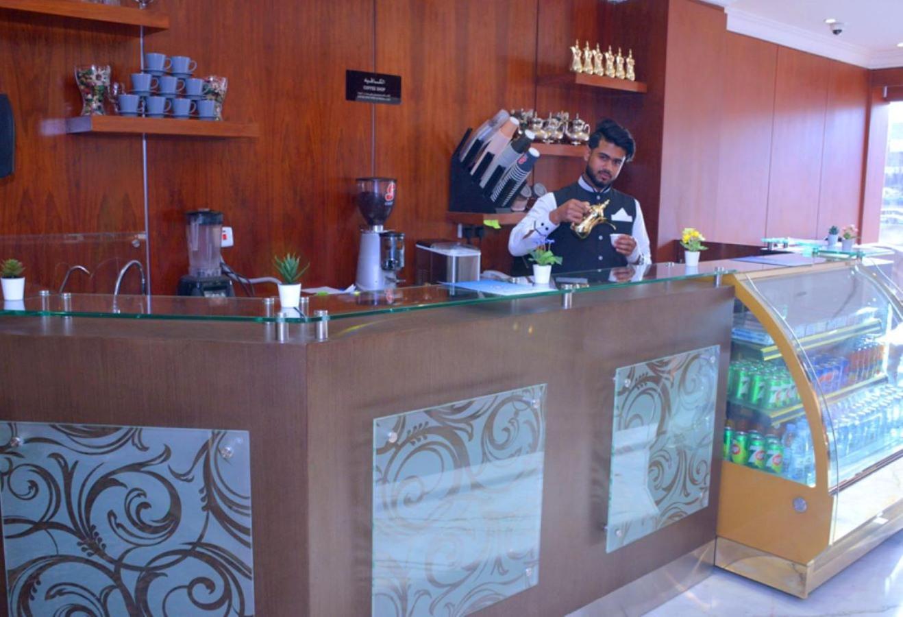 Art Suite Riyadh Luaran gambar